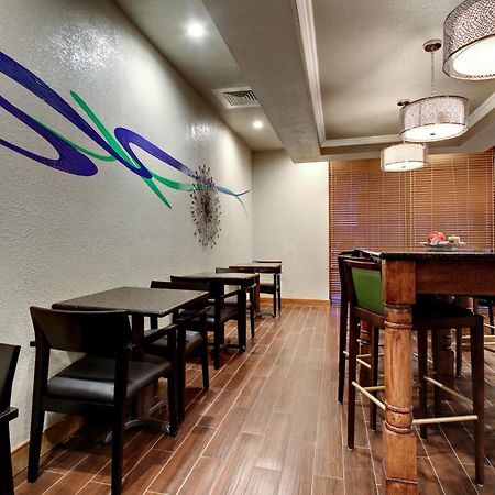 Holiday Inn Express Marshfield - Springfield Area By Ihg Exteriör bild