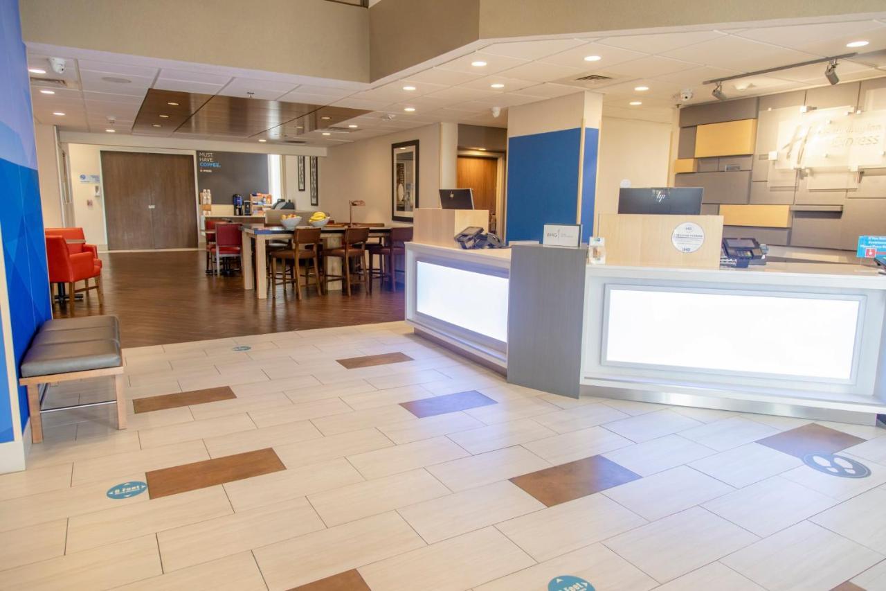 Holiday Inn Express Marshfield - Springfield Area By Ihg Exteriör bild