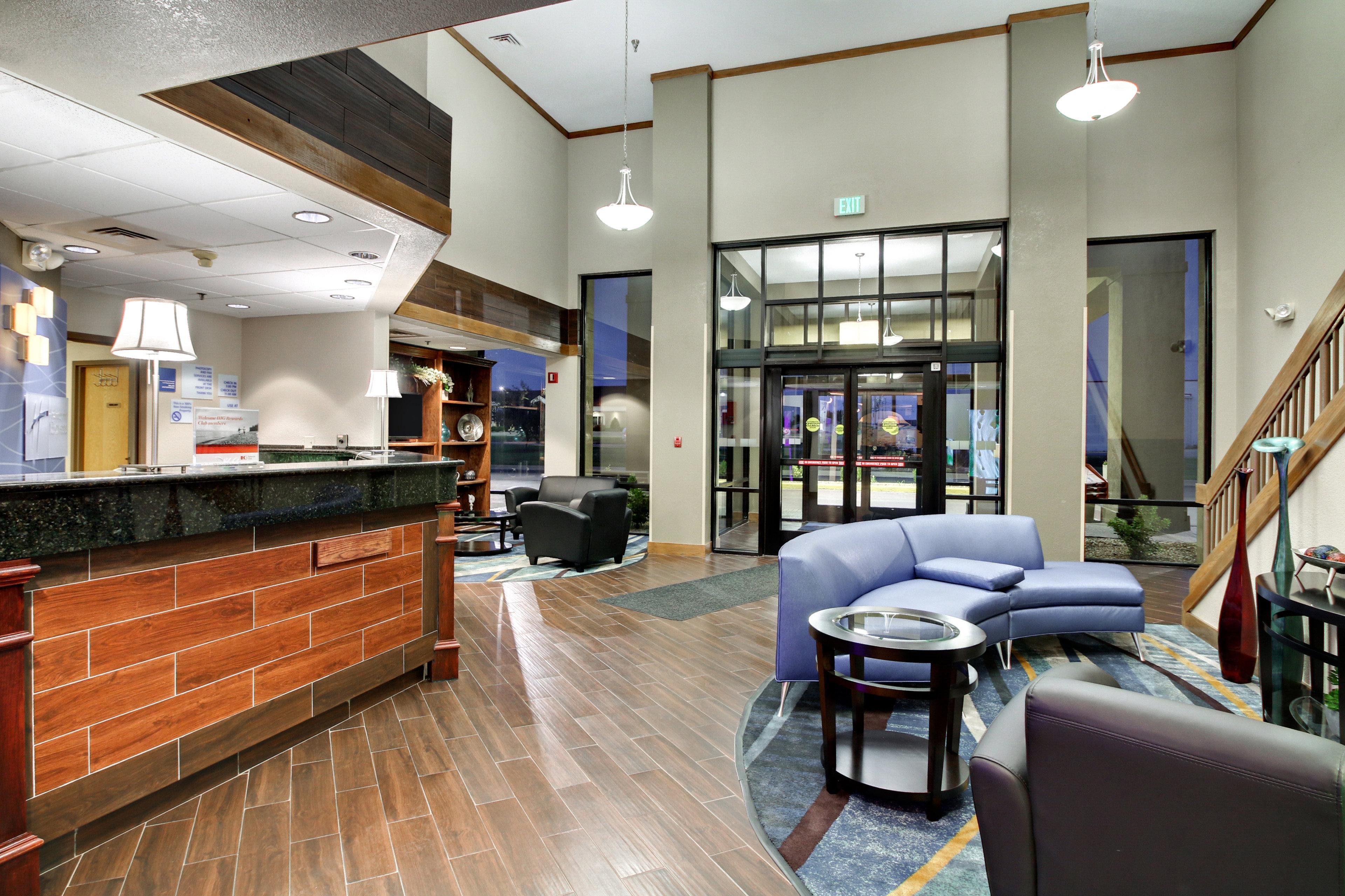 Holiday Inn Express Marshfield - Springfield Area By Ihg Exteriör bild