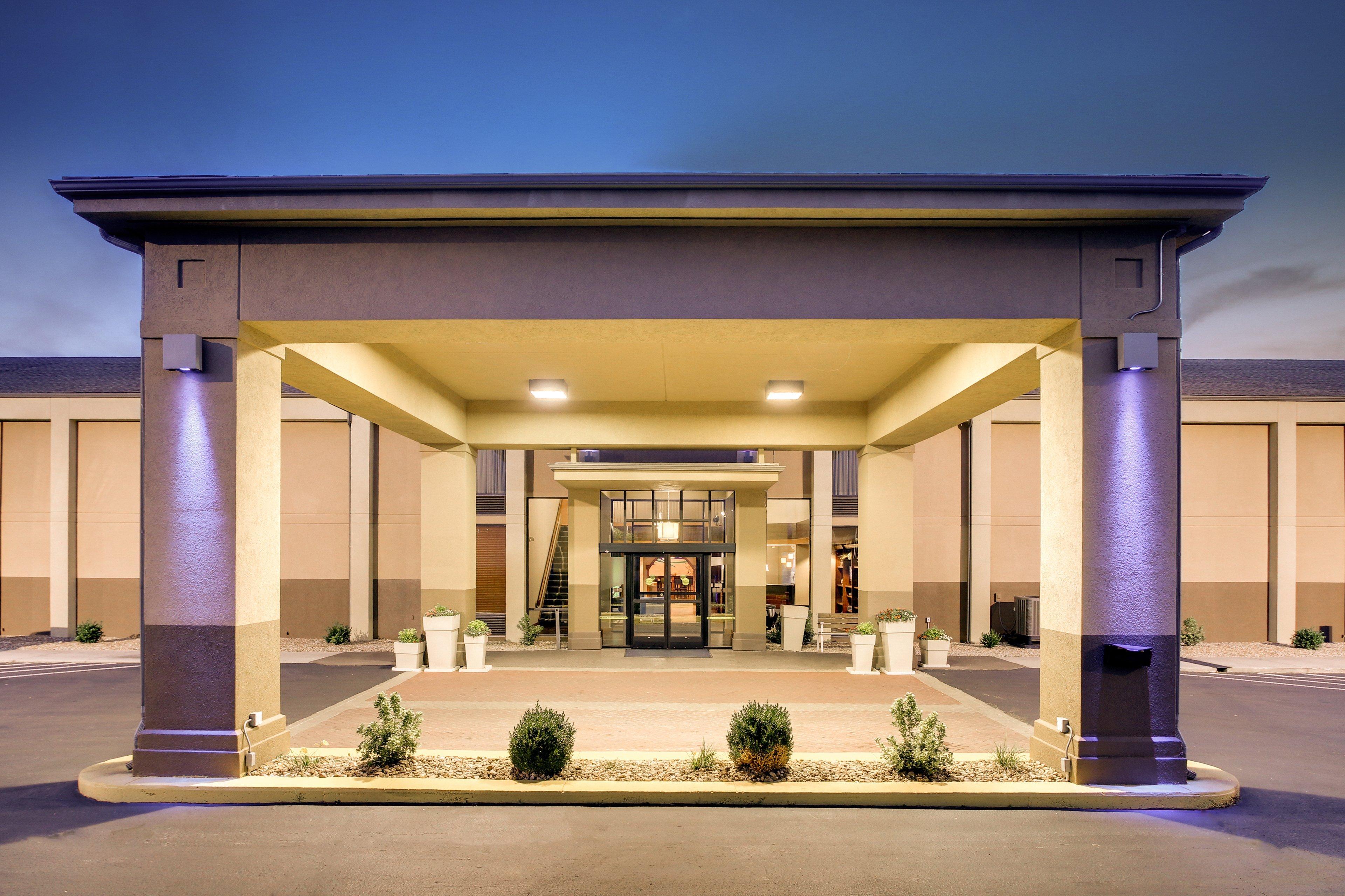 Holiday Inn Express Marshfield - Springfield Area By Ihg Exteriör bild