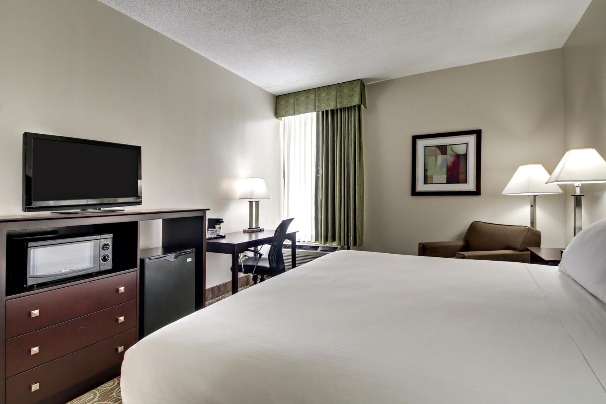 Holiday Inn Express Marshfield - Springfield Area By Ihg Exteriör bild