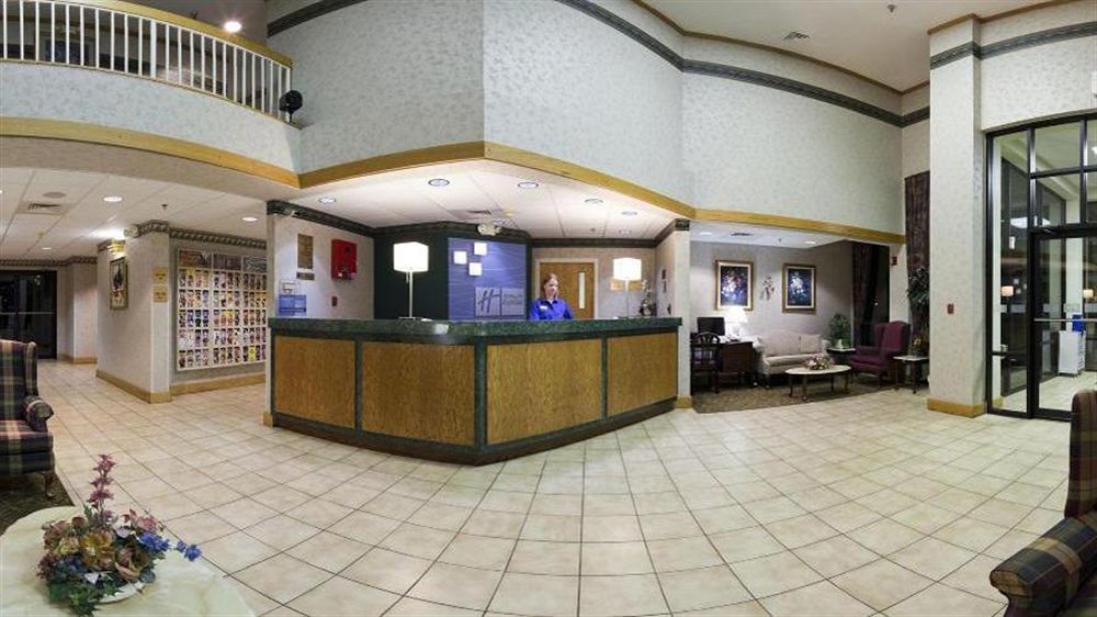 Holiday Inn Express Marshfield - Springfield Area By Ihg Exteriör bild